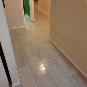 tile flooring installer